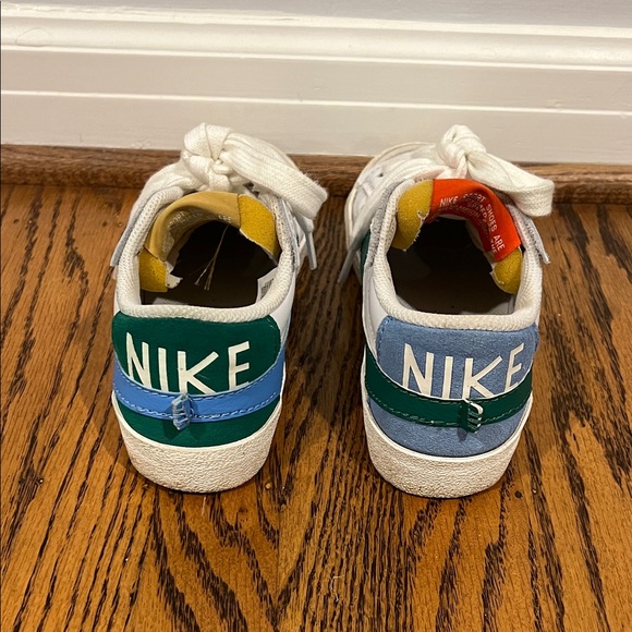 Nike White, Green and Blue Sneakers with Accents - Picture 4 of 7